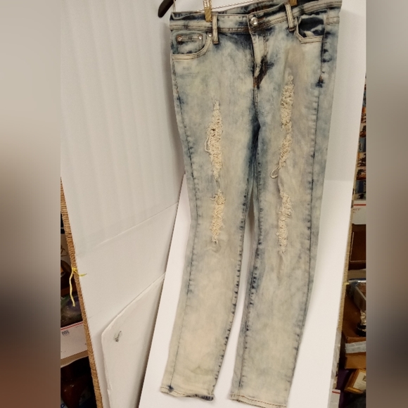 VIP Ripped Jeans Style 1336KX Spandex Size 13/14 Straight-leg - Picture 1 of 9